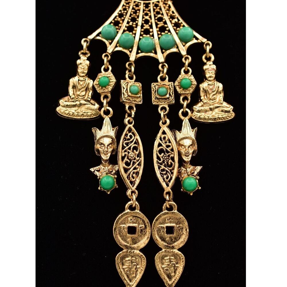 Vintage Asian Figural Necklace Green Cabochon Coin Antiqued Gold 1960s BinA17